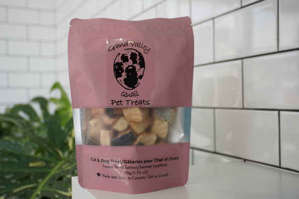 freeze dried salmon treat box